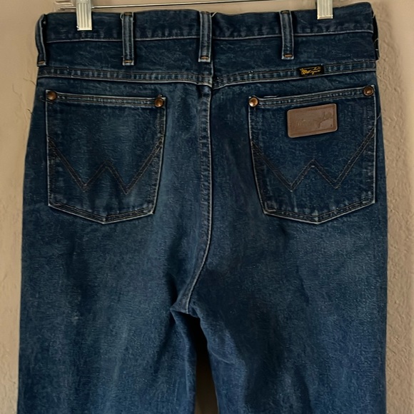 Vintage wrangler jeans made in USA size 32x38 - Picture 1 of 4